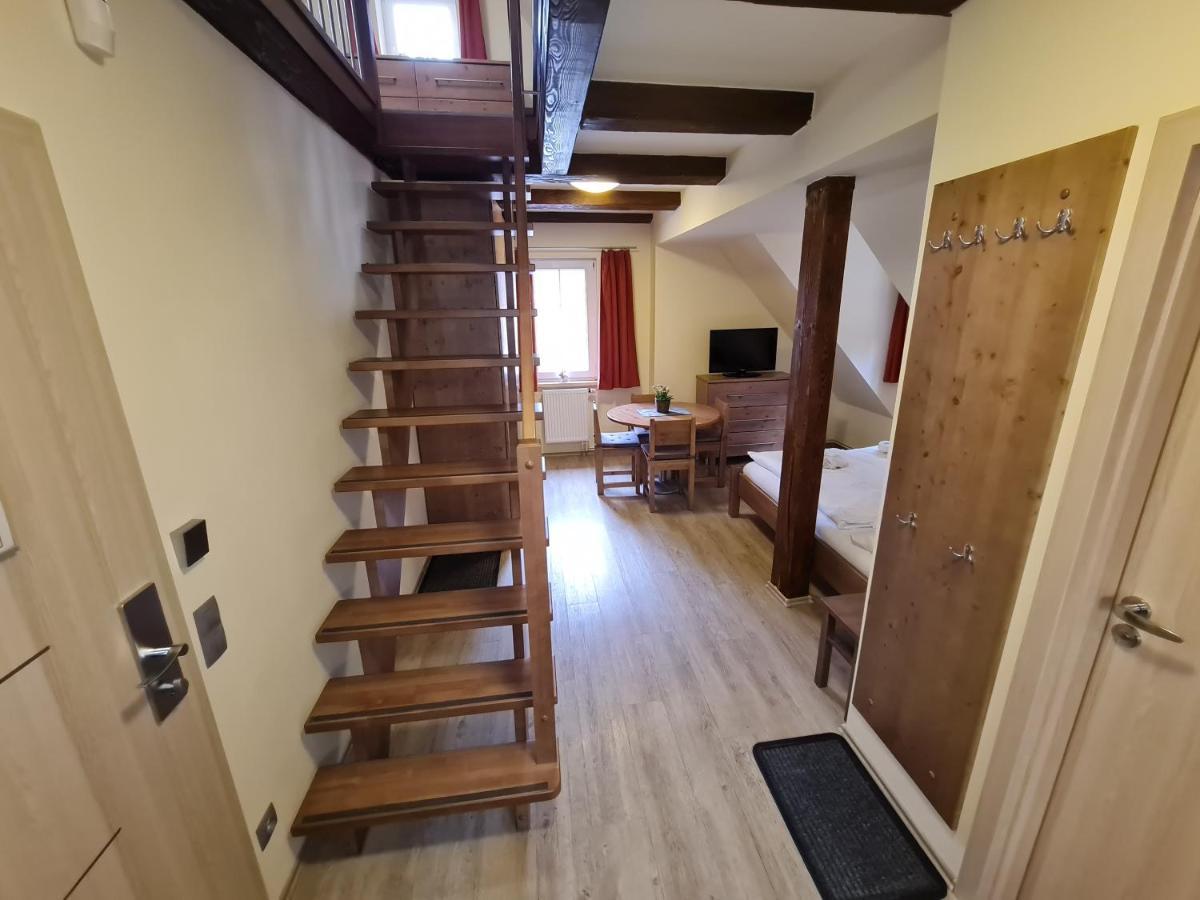 Pension Pstruzi Абертами Екстер'єр фото
