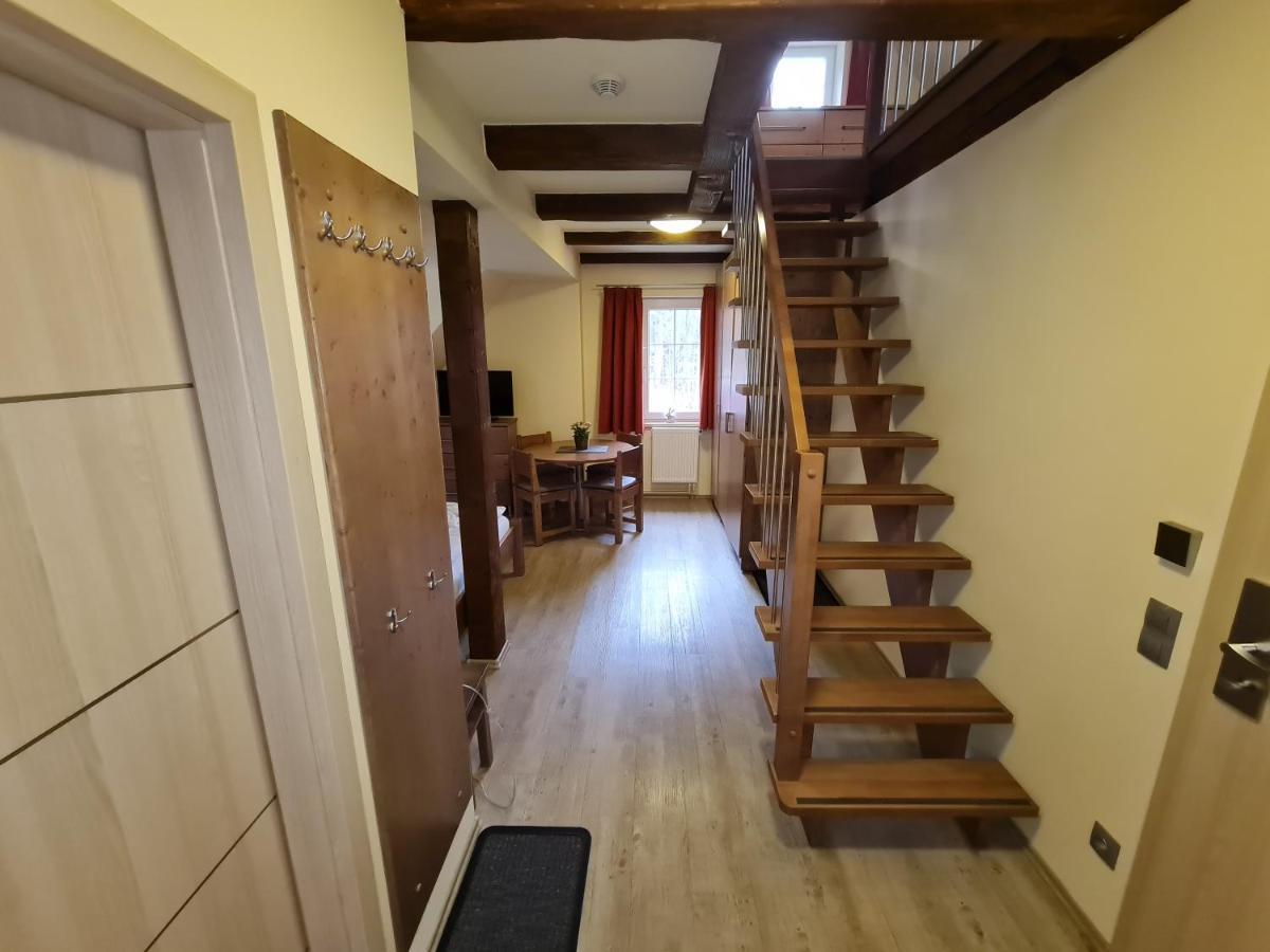 Pension Pstruzi Абертами Екстер'єр фото