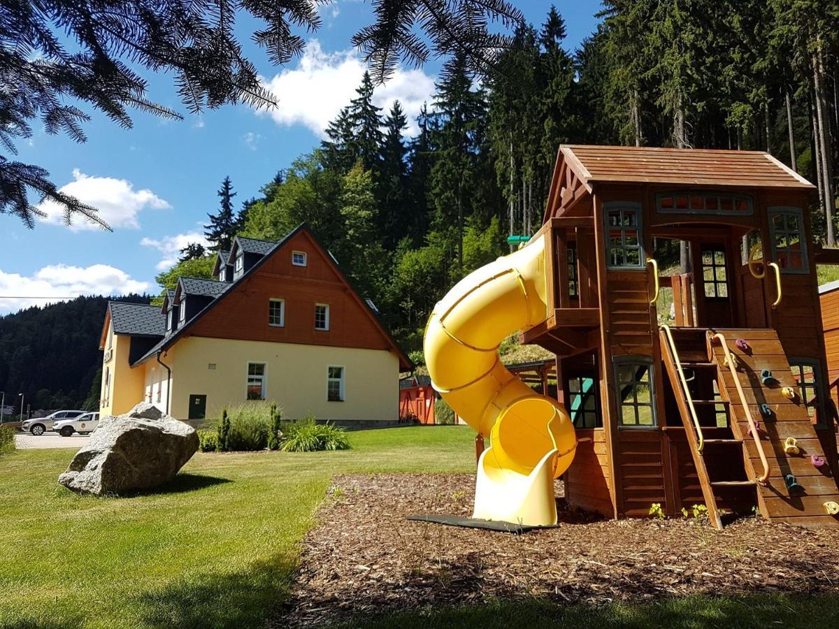 Pension Pstruzi Абертами Екстер'єр фото